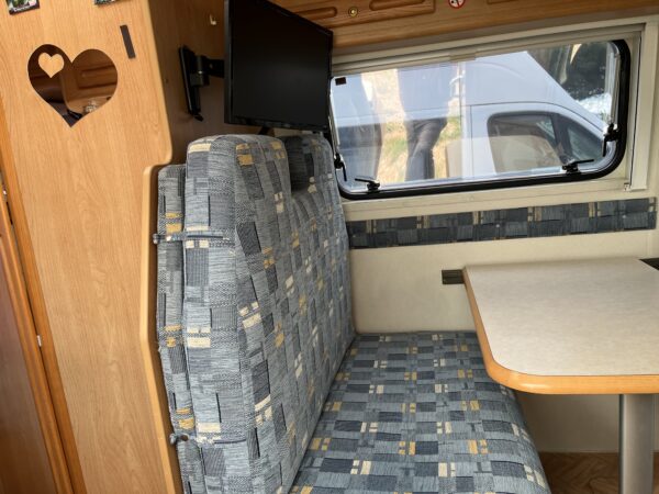 ADRIA WIN 600 – Image 8